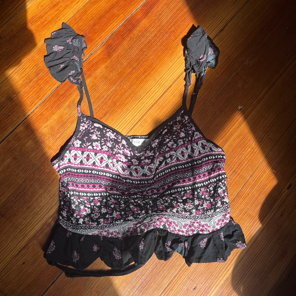 Adam Levine Cropped tank
